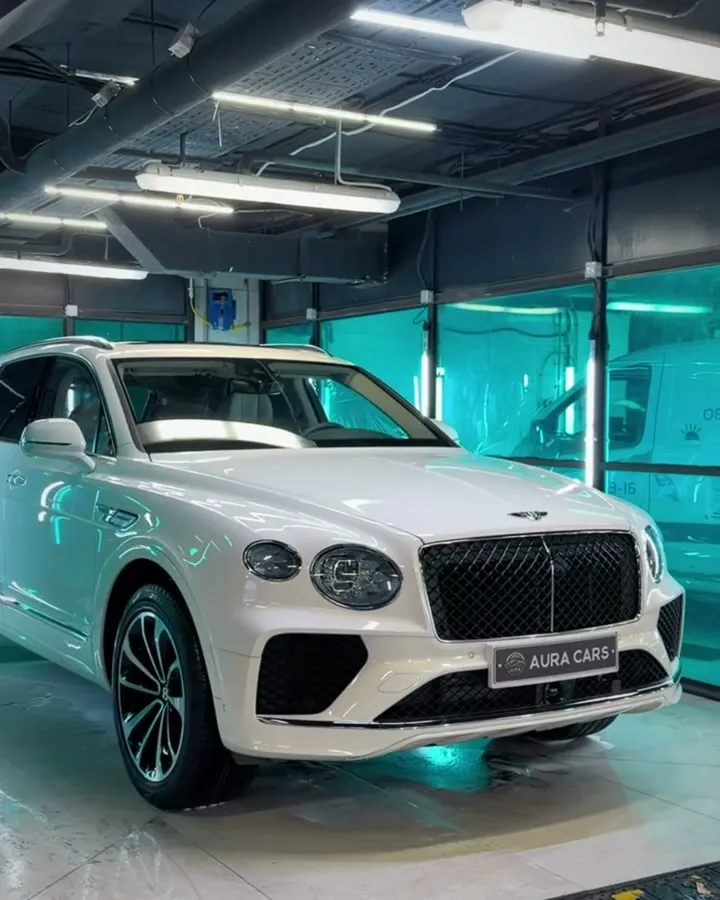 Осмотр автомобиля Aura Cars перед детейлингом